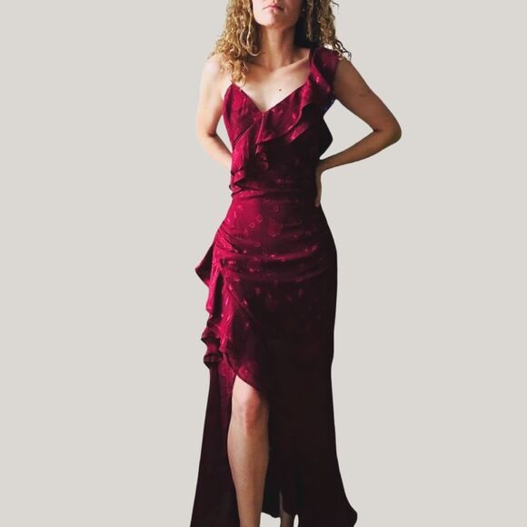 LULUS Forever Be Burgundy Floral Jacquard Ruffled Maxi Dress NWT Valentine Prom - Picture 4 of 8